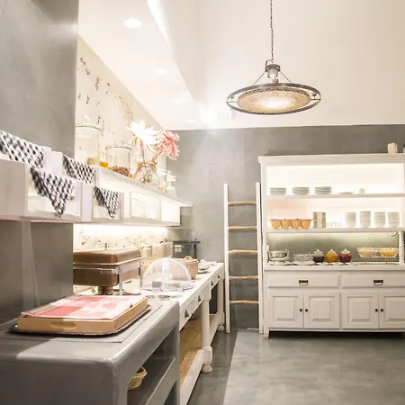 アパートホテル Makris