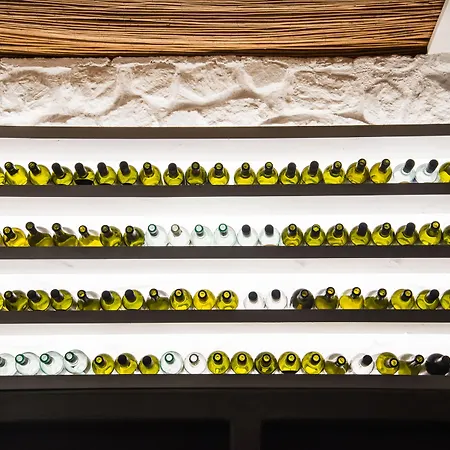 アパートホテル Makris