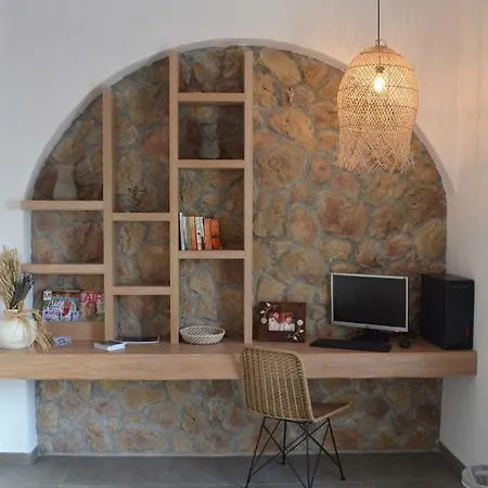 アパートホテル Makris 3*