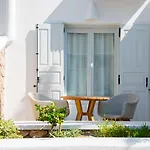 Makris Aparthotel 3*