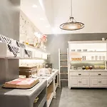 Aparthotel Makris