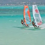 Makris 3* Kamári