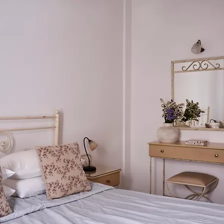 Makris Aparthotel 3*