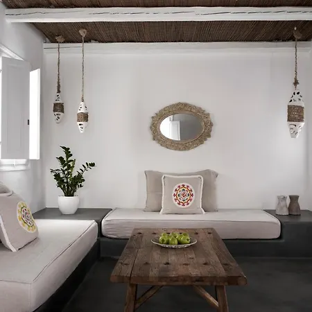 Makris Aparthotel Kamari (Santorini)