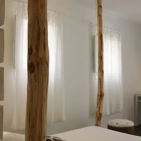 Makris Aparthotel 3*
