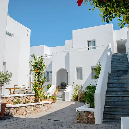 Makris 3* Kamari (Santorini)