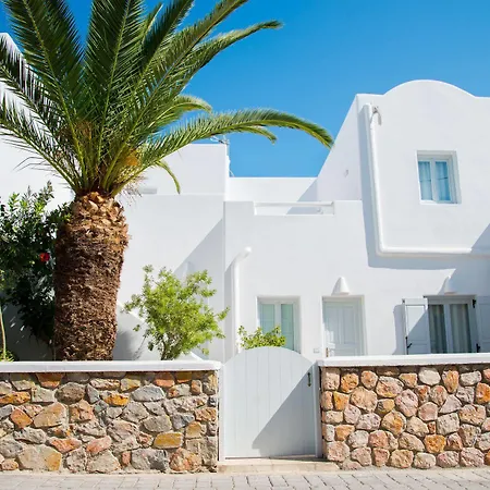 Makris Aparthotel 3*