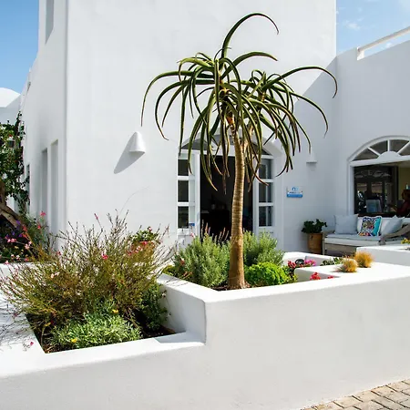 Makris Aparthotel 3*