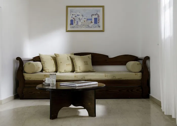 Makris Lägenhetshotell 3*