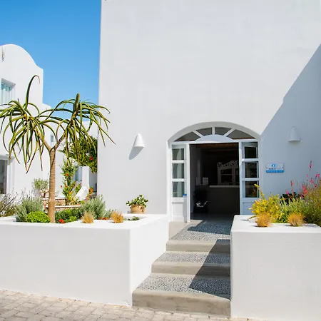 马克里斯海滩公寓式酒店 Kamári