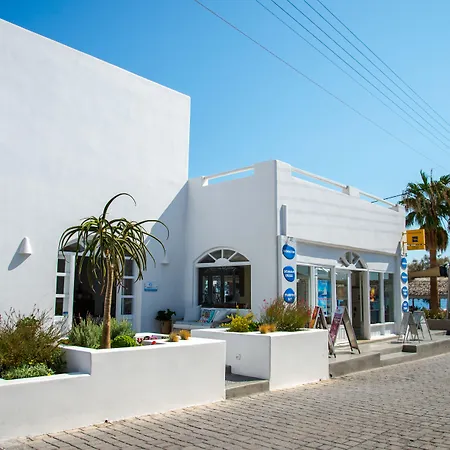 马克里斯海滩公寓式酒店 3*