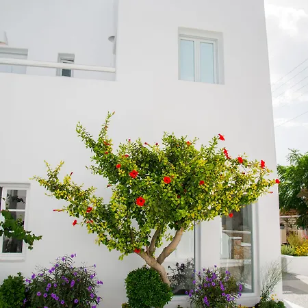 马克里斯海滩公寓式酒店 3* Kamári