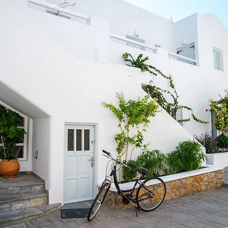 Makris 3* Kamari (Santorini)