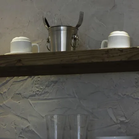 Apart Otel Makris 3*