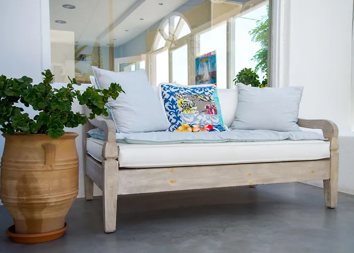 Makris Aparthotel 3*