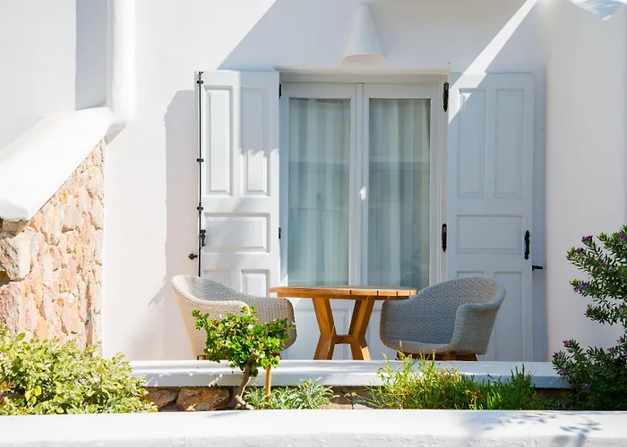 Makris Aparthotel 3*